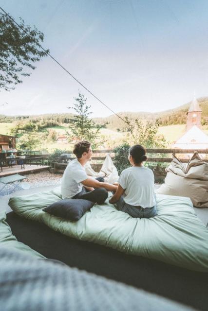 Living Timeless- Bubble Tent Elzach Inklusive Hot Tube Badefass- Schlafen Unterm Sternenhimmel Eksteriør bilde