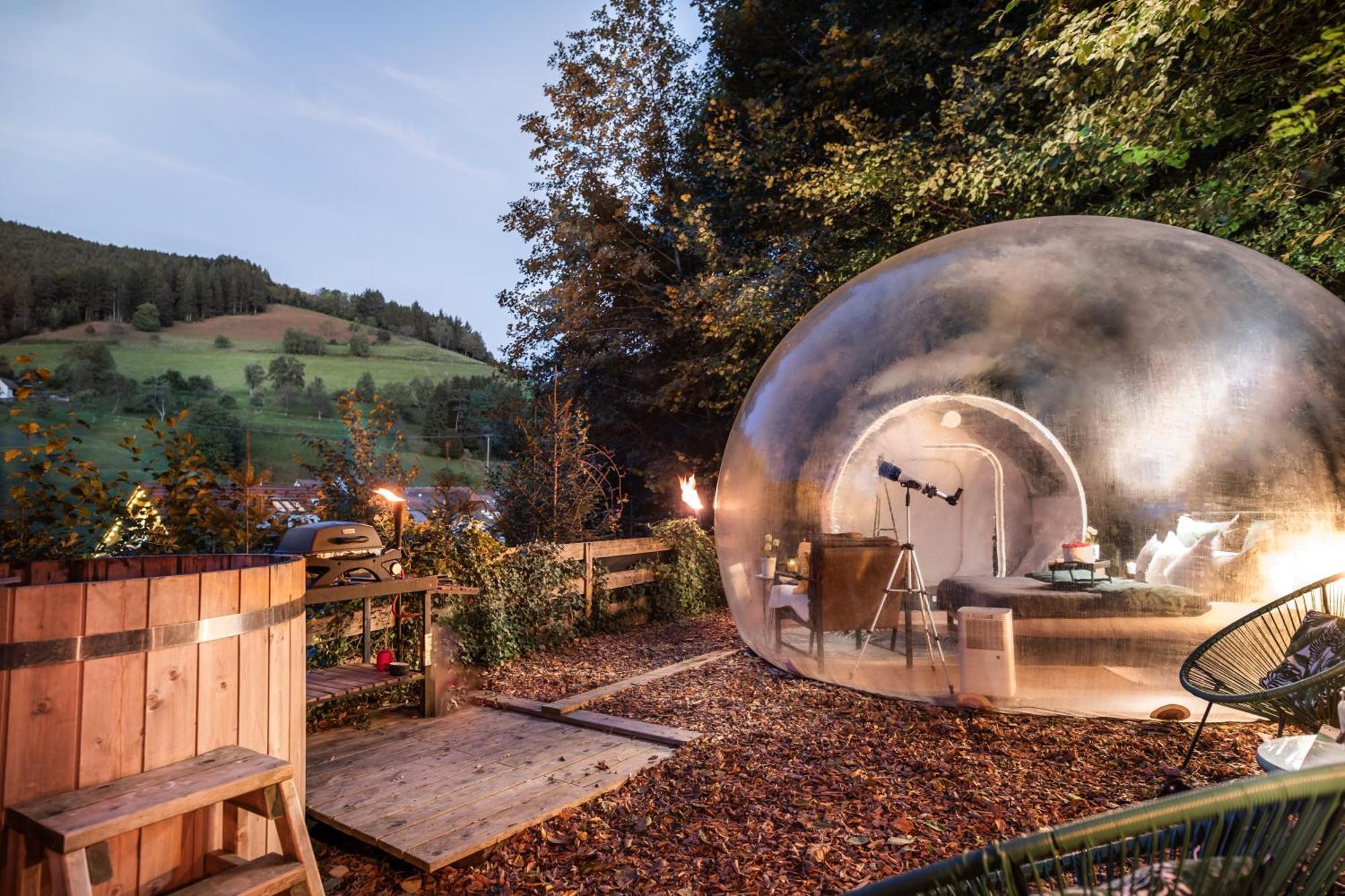 Living Timeless- Bubble Tent Elzach Inklusive Hot Tube Badefass- Schlafen Unterm Sternenhimmel Eksteriør bilde